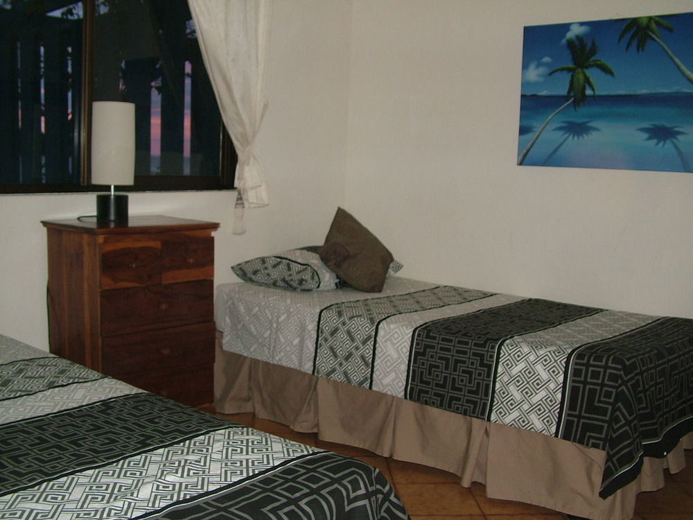 Pacific Lagoon Apartments Порт-Вила Экстерьер фото